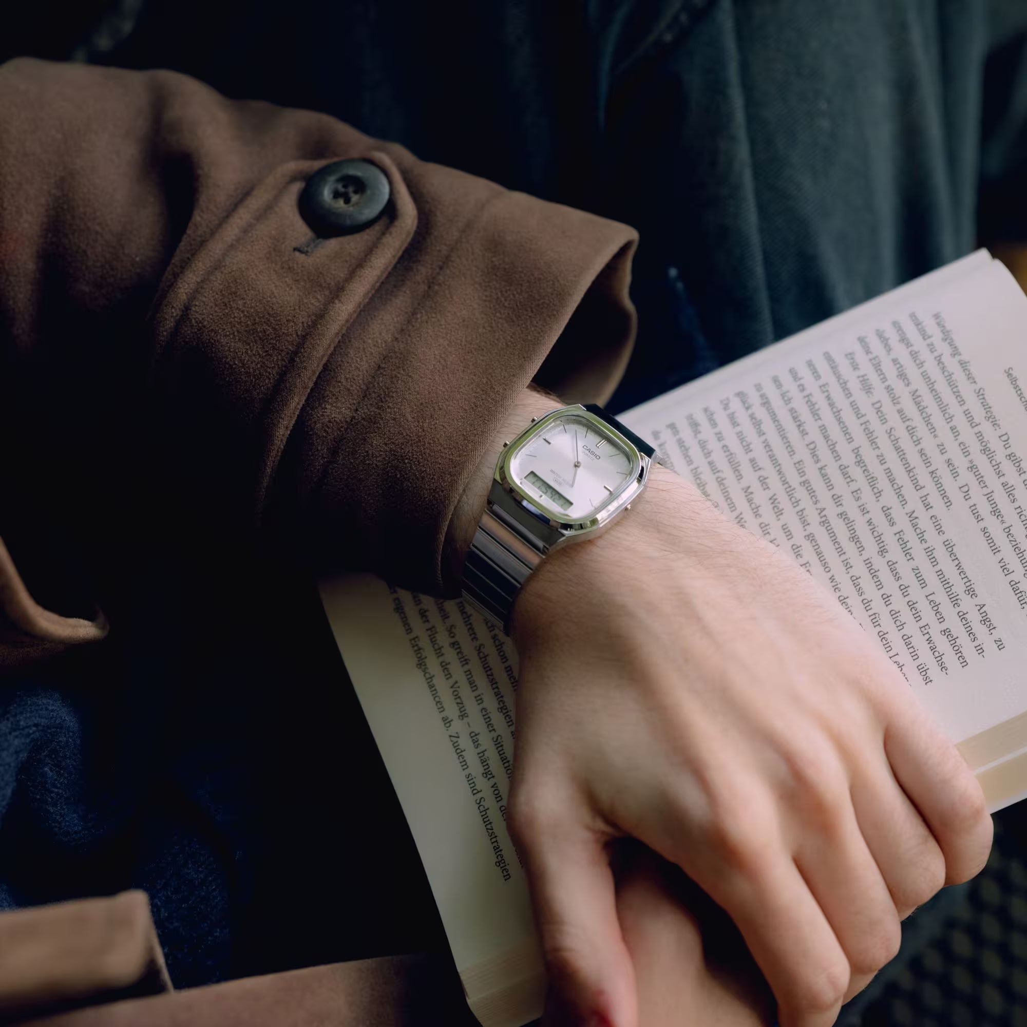 RELOJ PARA MUJER CASIO AQ-240E-7ADF - BLANCO