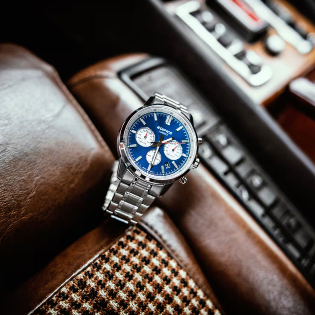 RELOJ ANALÓGICO PARA HOMBRE CASIO EDIFICE EFR-575D-2ADF - PLATEADO