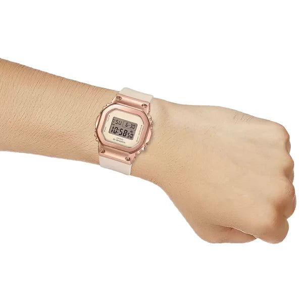 RELOJ DIGITAL PARA MUJER CASIO G-SHOCK GM-S5600UPG-4DR - ROSADO