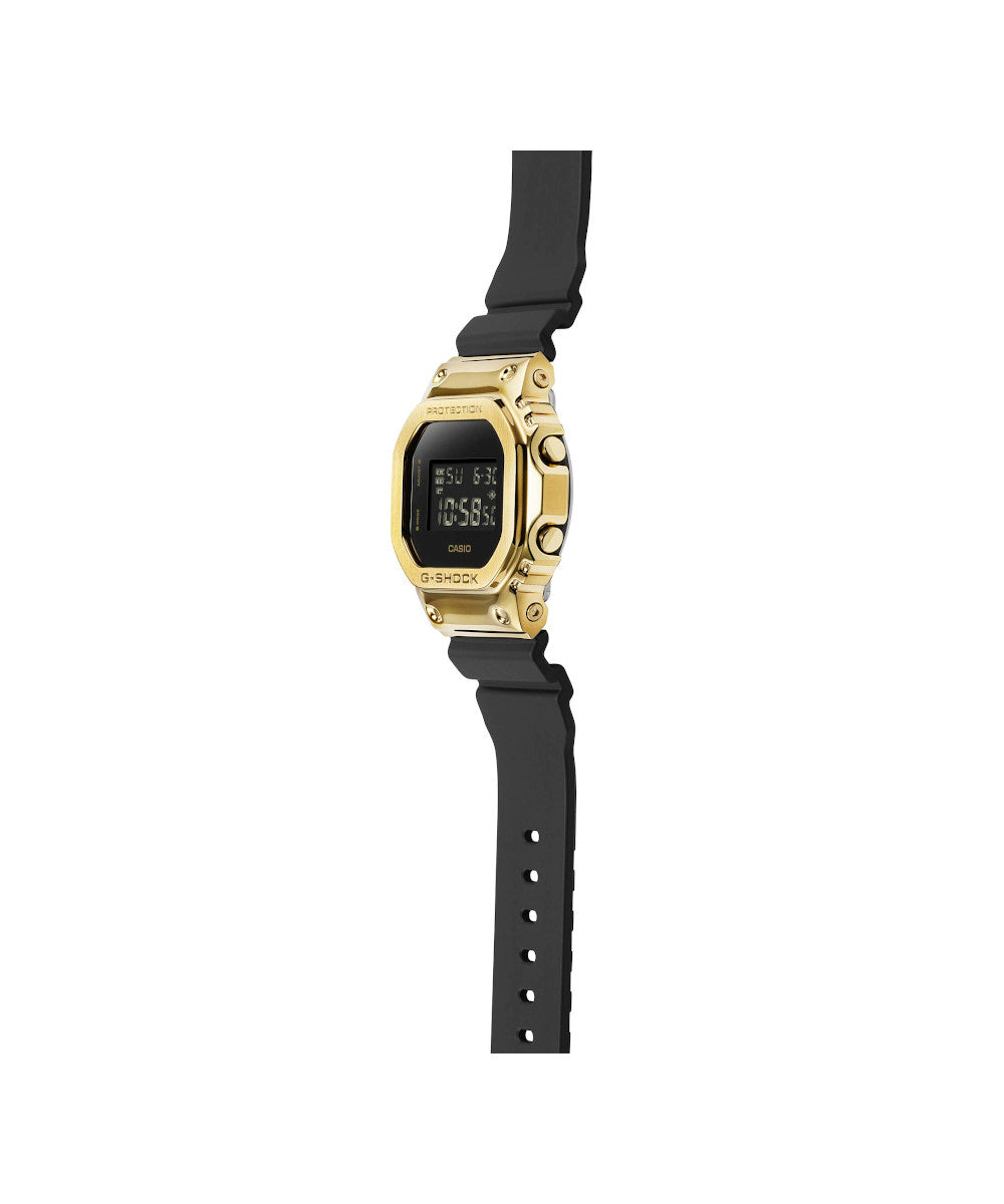 RELOJ CASIO G-SHOCK GM-5600G-9DR- DORADO
