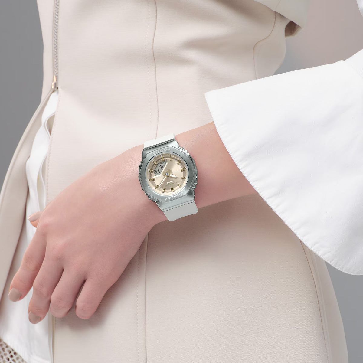 RELOJ ANÁLOGO DIGITAL PARA MUJER CASIO G-SHOCK GM-S2110-7A9DR - BLANCO