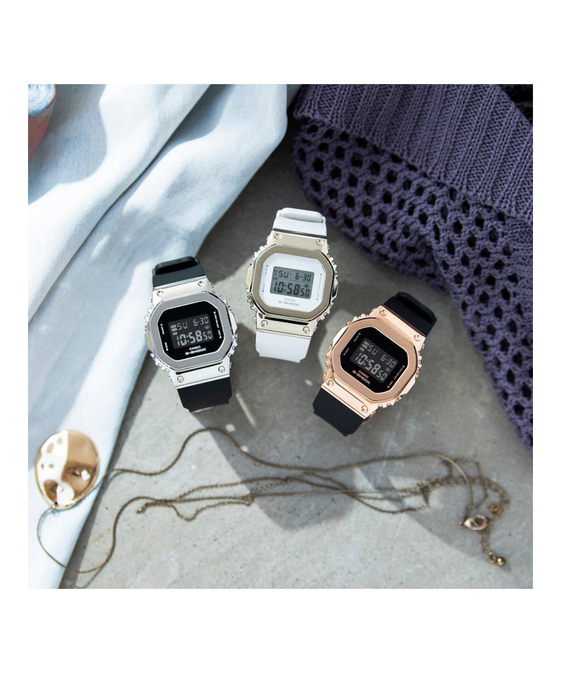 RELOJ DIGITAL PARA MUJER CASIO G-SHOCK GM-S5600G-7DR - BLANCO