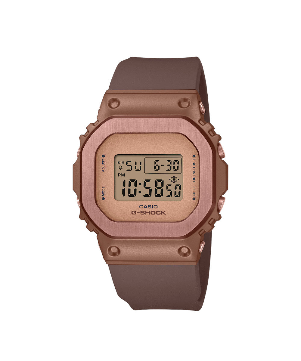 RELOJ PARA MUJER CASIO G-SHOCK  GM-S5600BR-5DR -CAFÉ