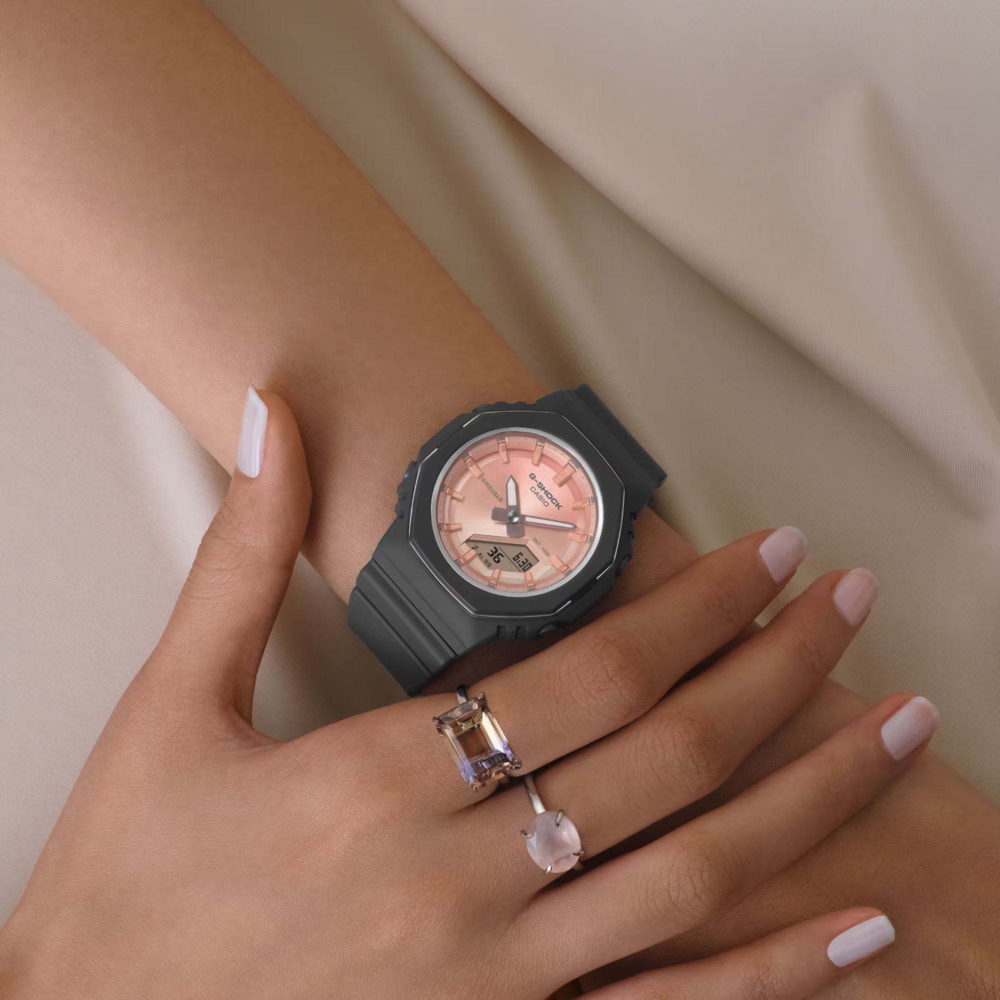 GMA-P2110SC-4ADR RELOJ PARA MUJER CASIO G-SHOCK - ROSA