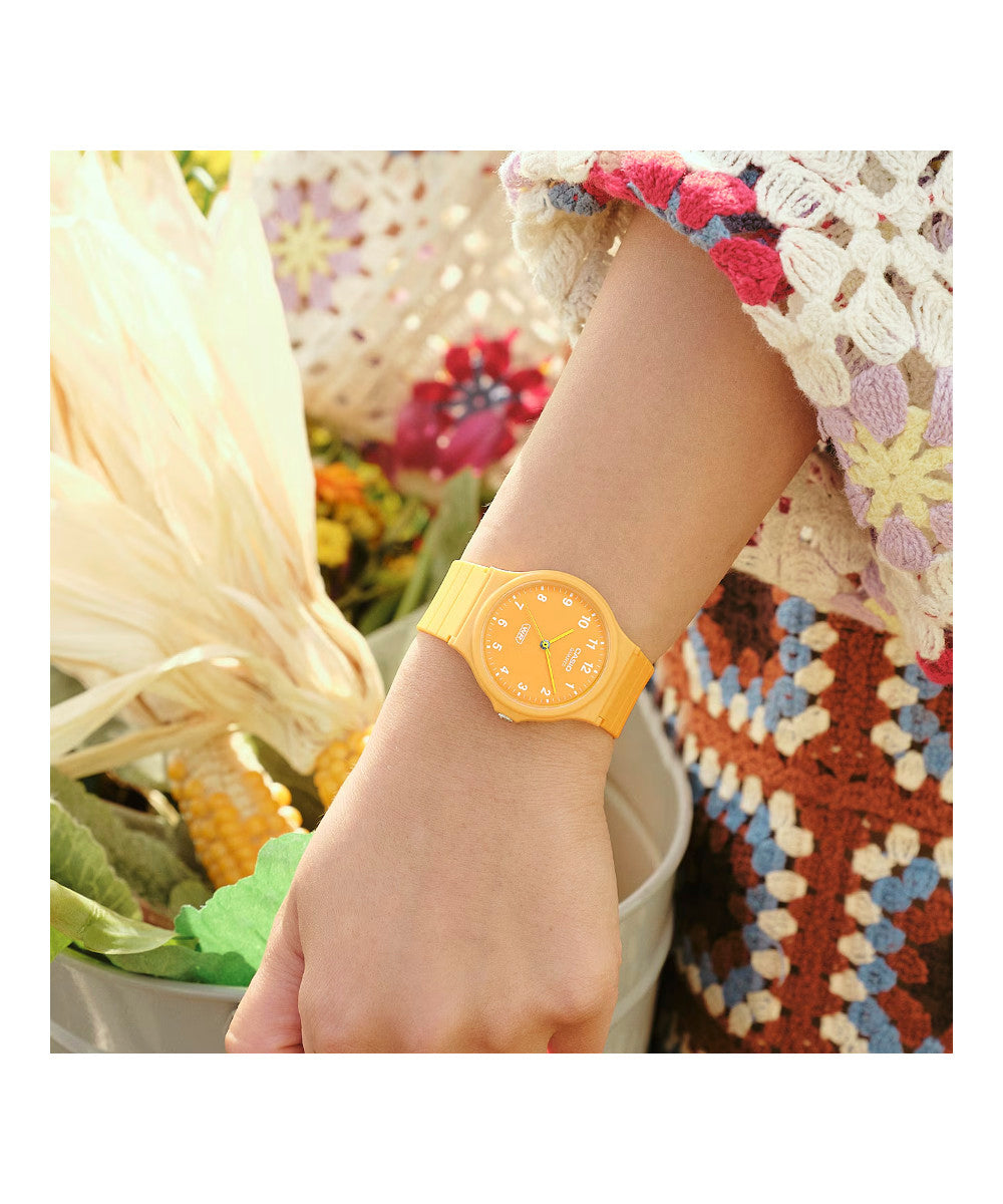 RELOJ CASIO MQ-24B-9BDF -AMARILLO