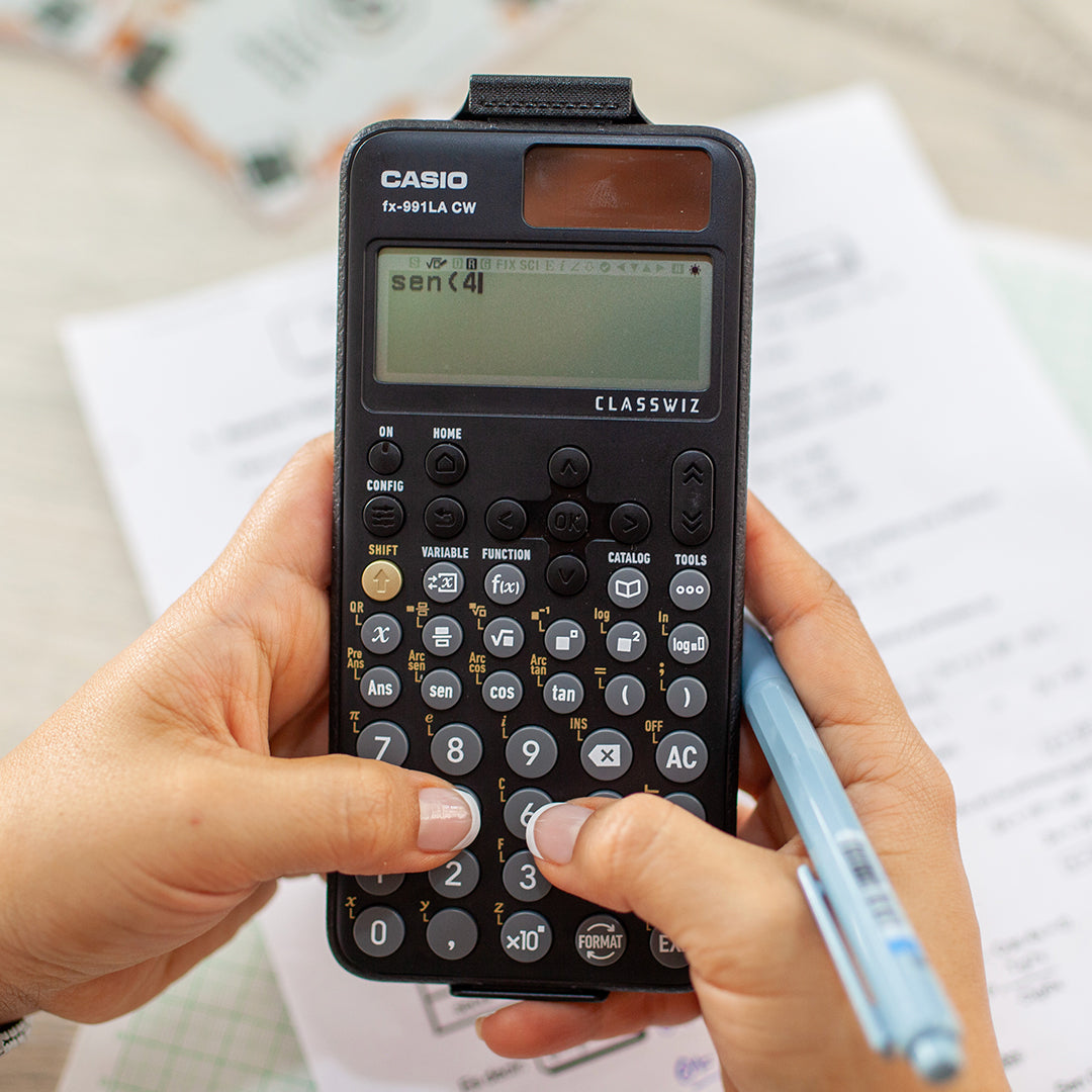 CALCULADORA CASIO ESCUELA Y UNIVERSIDAD FX-991LACW - NEGRO