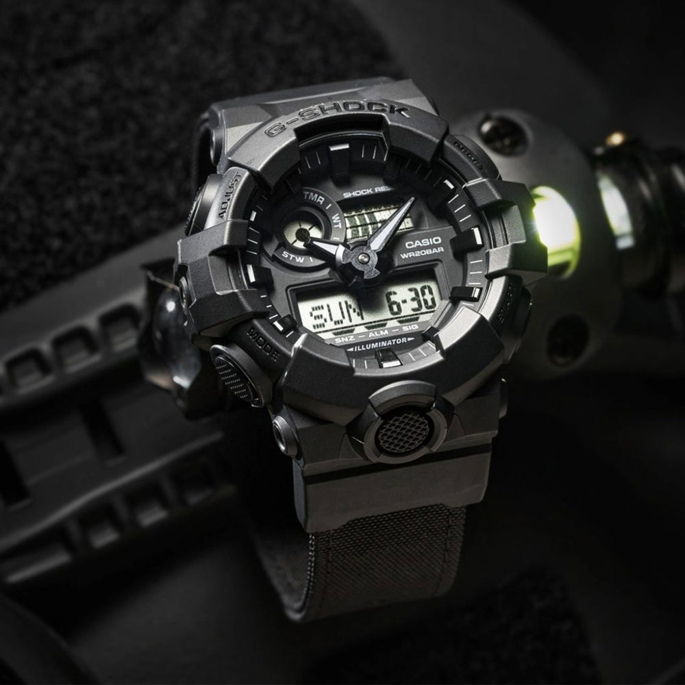 RELOJ ANÁLOGO DIGITAL PARA HOMBRE CASIO G-SHOCK GA-700BCE-1ADR - NEGRO