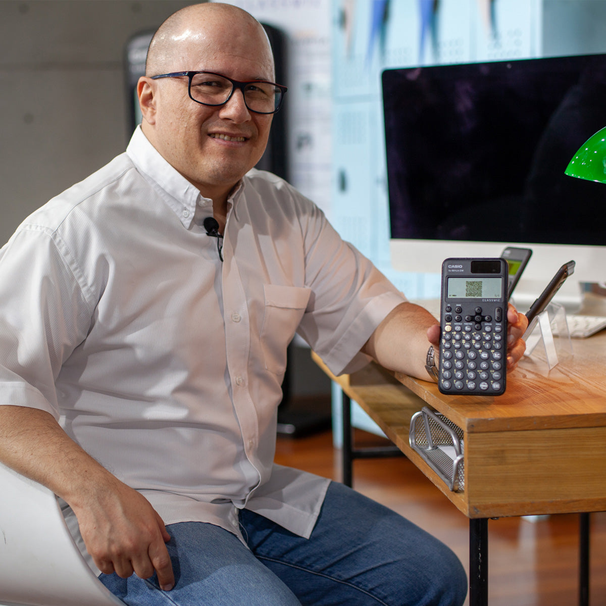 CALCULADORA CASIO ESCUELA Y UNIVERSIDAD FX-991LACW - NEGRO