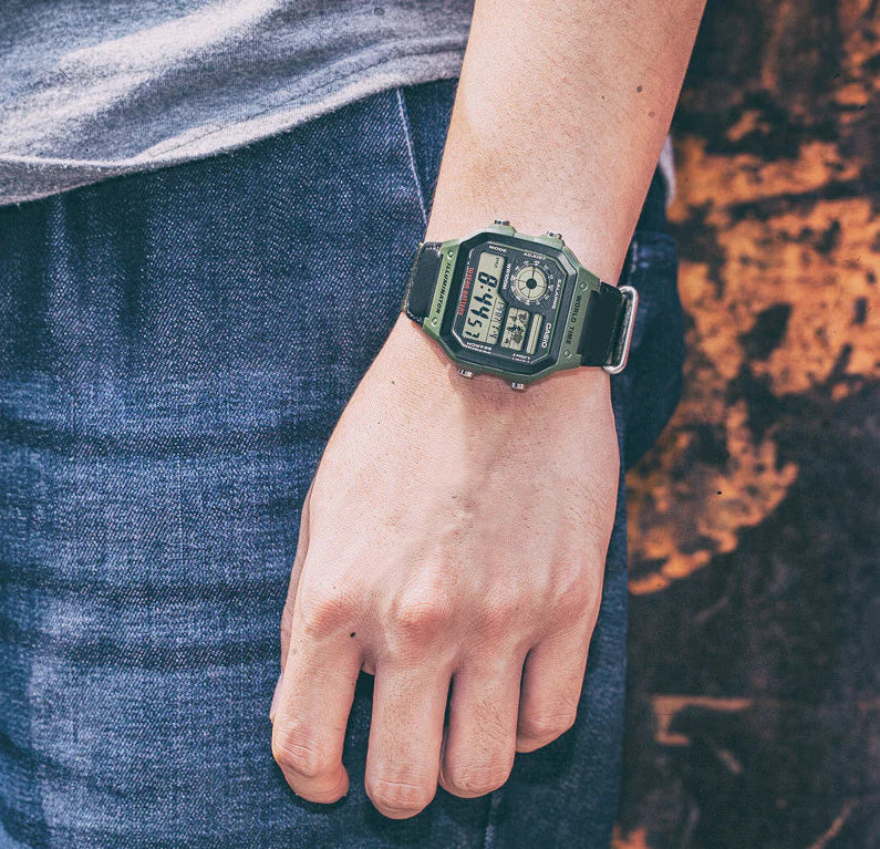 RELOJ PARA HOMBRE CASIO AE-1200WHB-3BVDF -VERDE