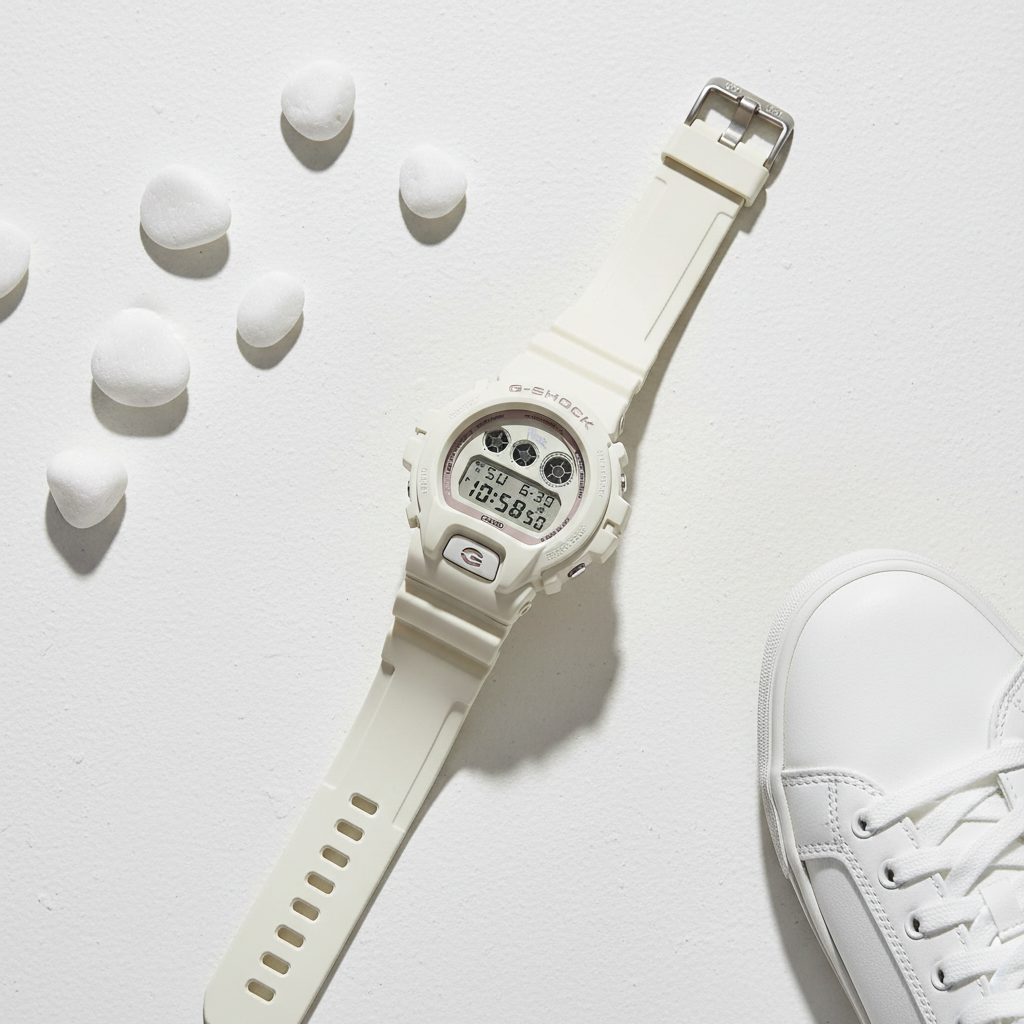 DW-6900SHB-7DR Lifestyle 2