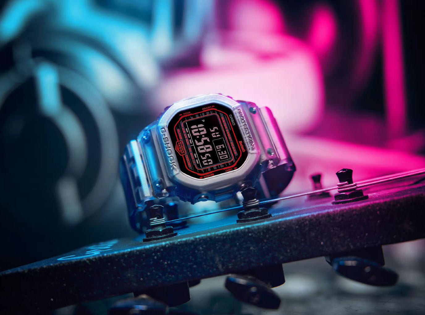 RELOJ DIGITAL PARA HOMBRE CASIO G-SHOCK DW-B5600G-1DR - NEGRO
