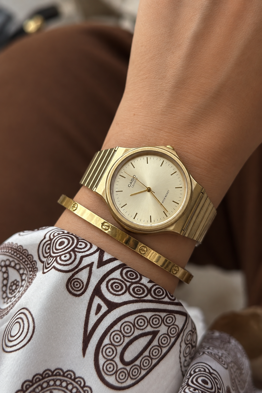 RELOJ CASIO MQ-24G-9EDF -DORADO