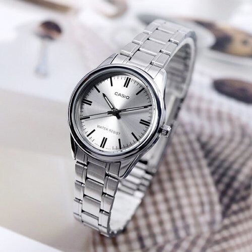 RELOJ PARA MUJER CASIO LTP-V005D-7AUDF -BLANCO