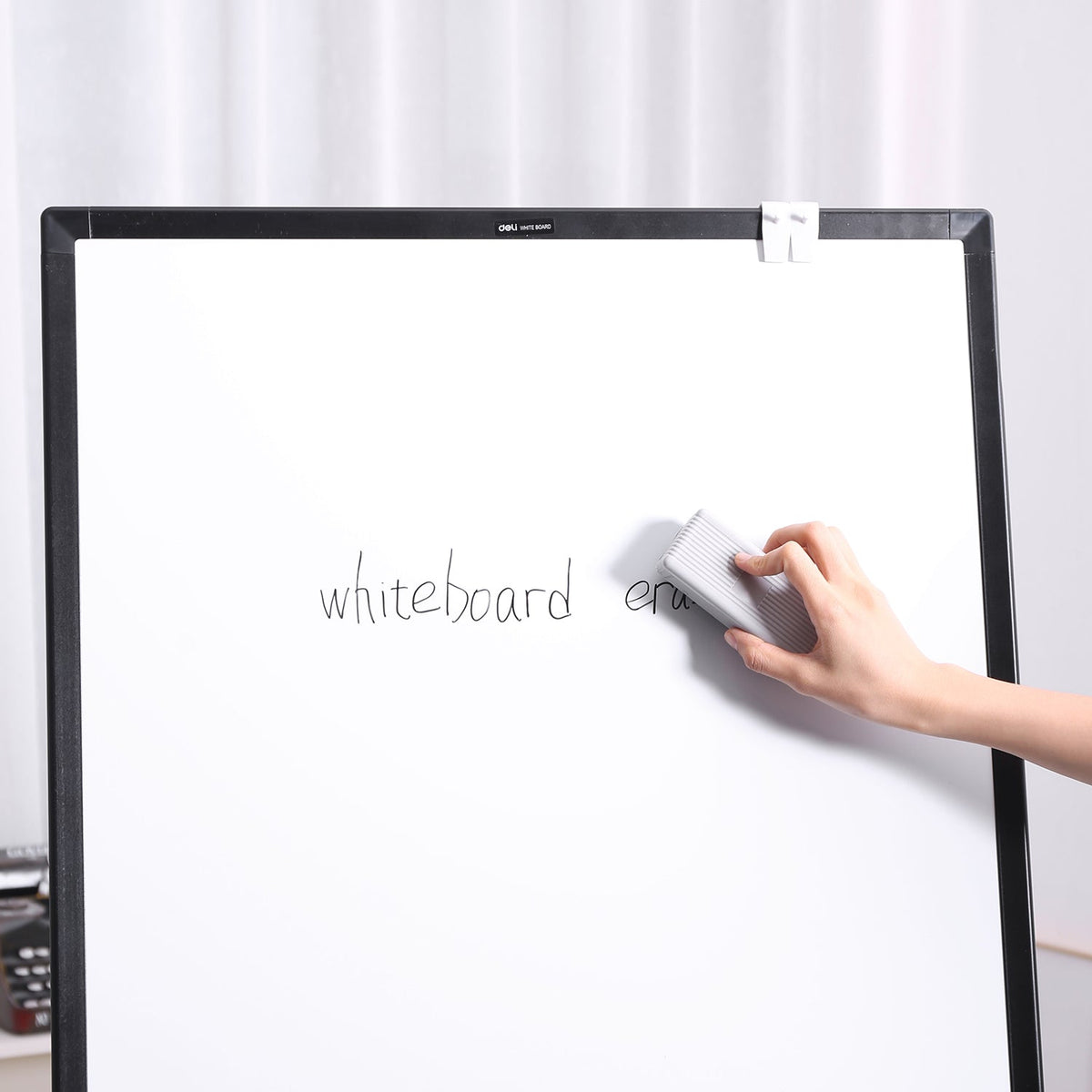 Borrador Magnético Deli para Tablero Blanco