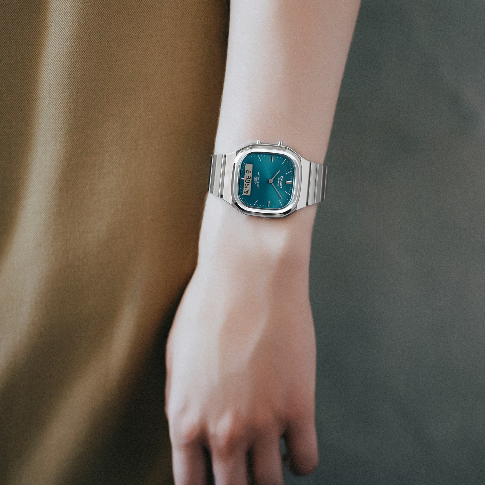 RELOJ PARA MUJER CASIO AQ-240E-3ADF - VERDE