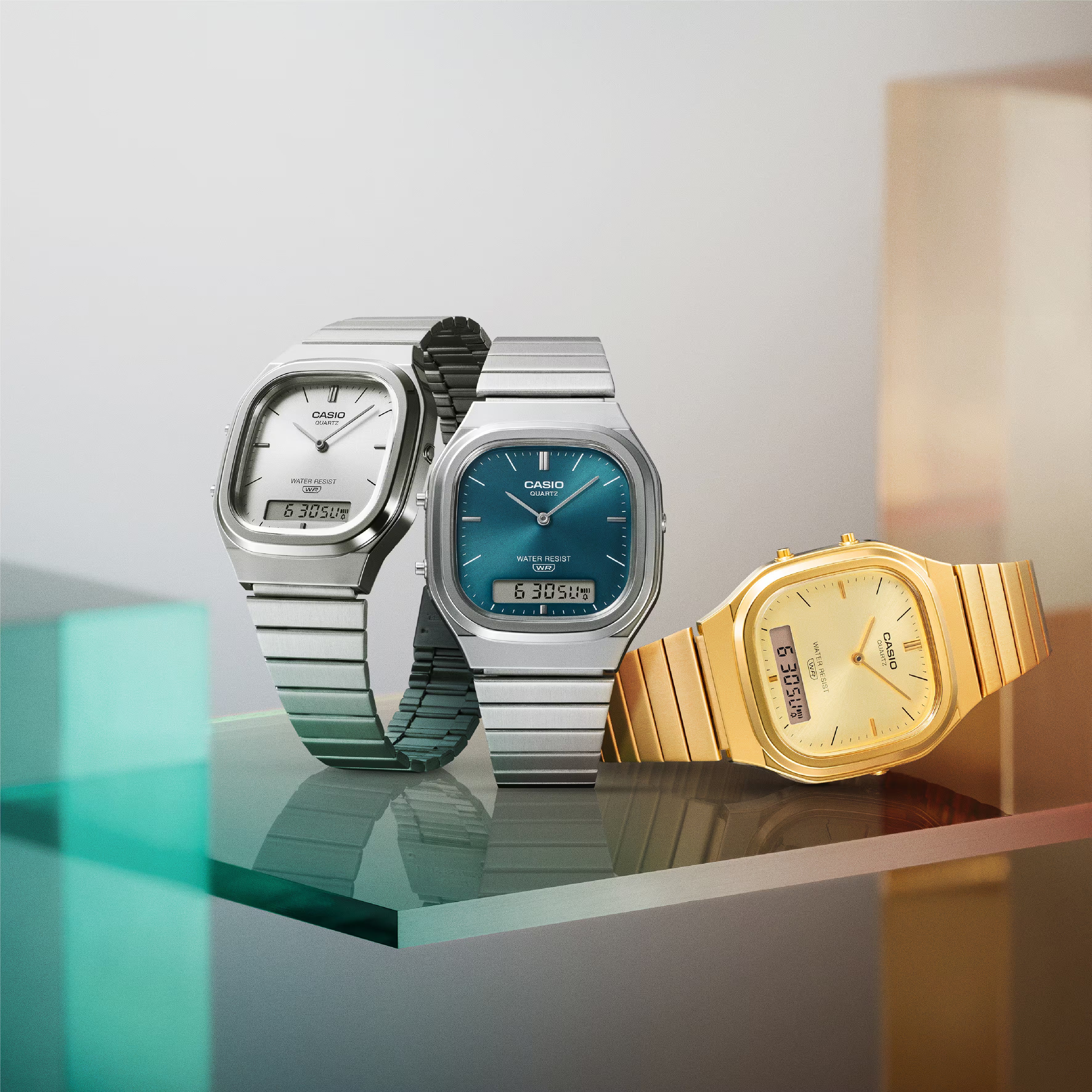 AQ-240EG-9ADF RELOJ CASIO VINTAGE - DORADO