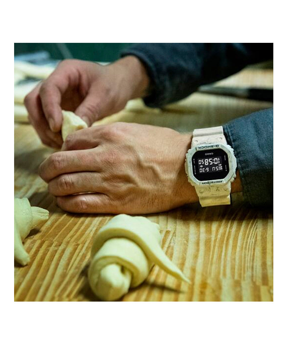 RELOJ CASIO G-SHOCK DW-5600WM-5DR- NEGRO