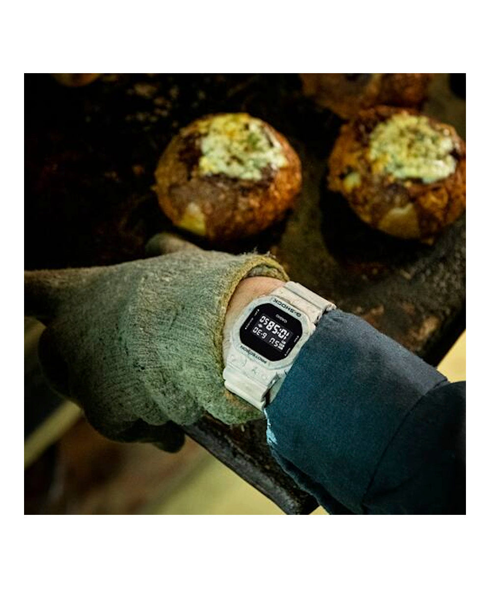 RELOJ CASIO G-SHOCK DW-5600WM-5DR- NEGRO