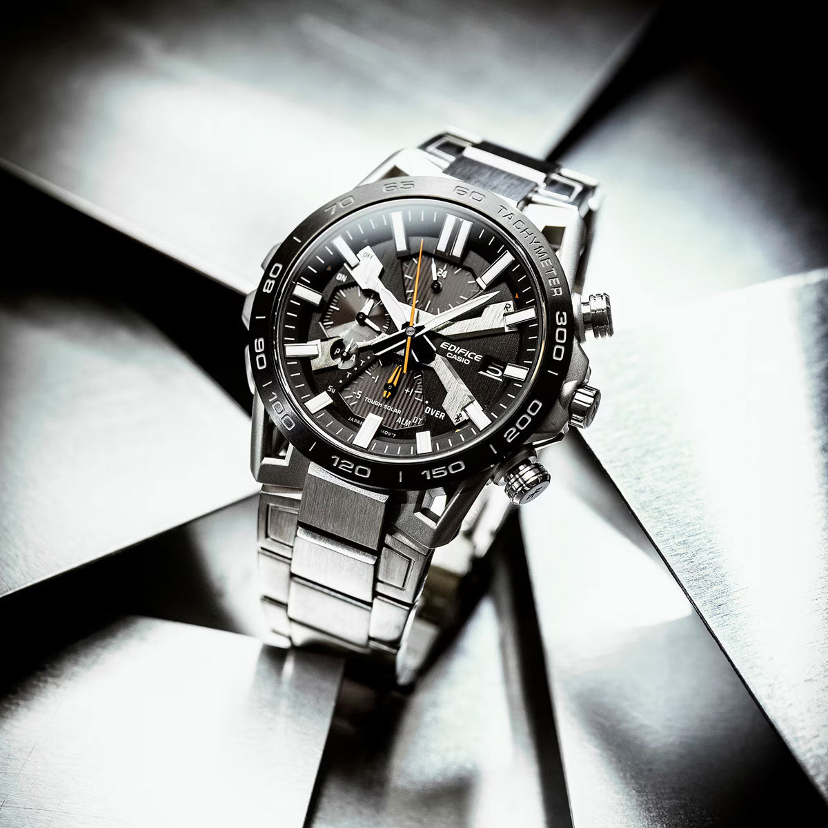 RELOJ EDIFICE EQB-2000DB-1ADR