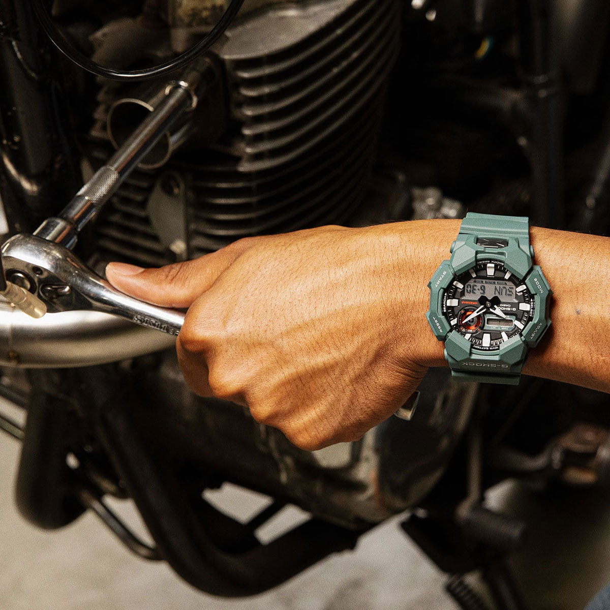 RELOJ CASIO G-SHOCK GA-010-2ADR