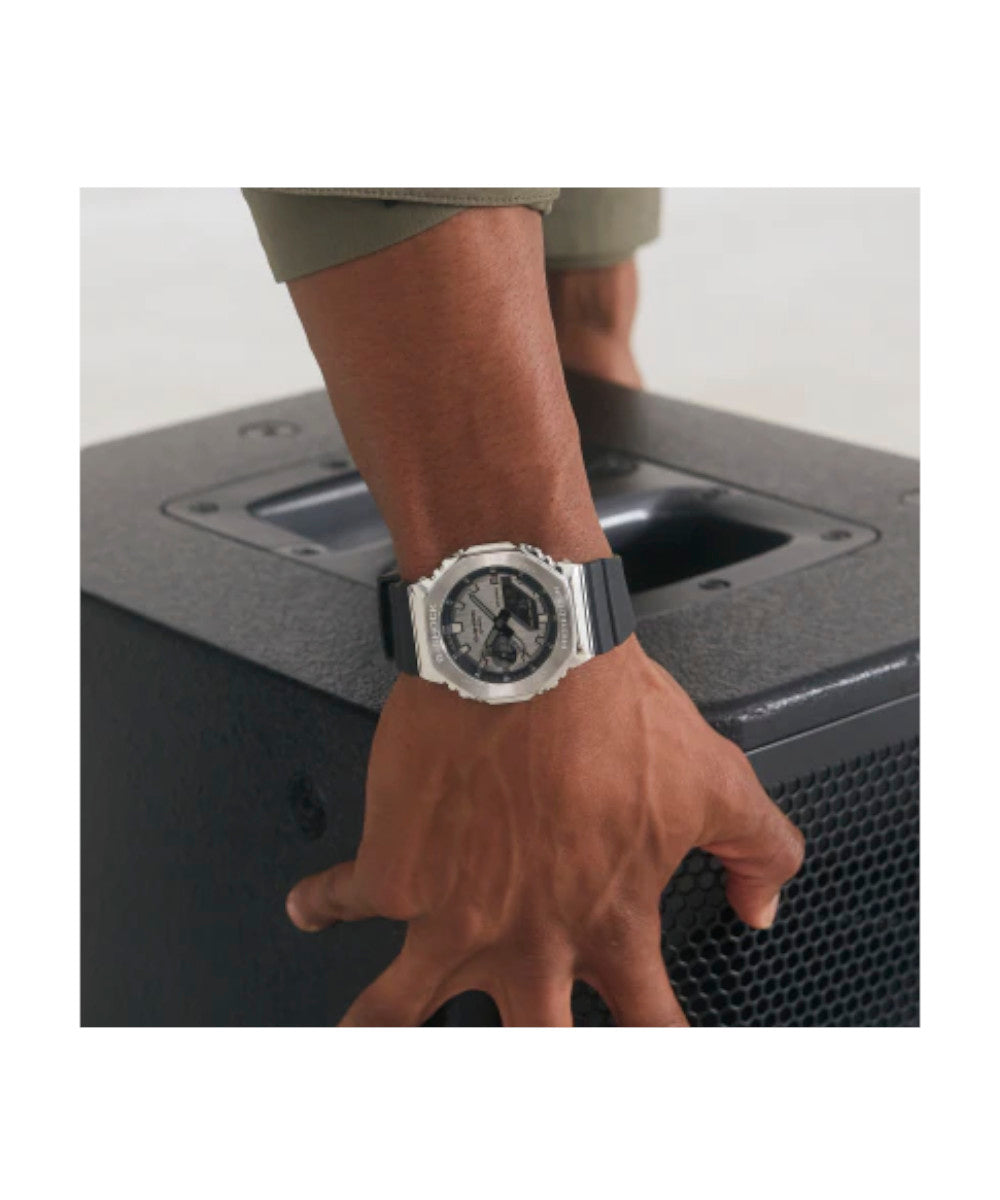 RELOJ CASIO G-SHOCK GM-2100-1ADR- GRIS