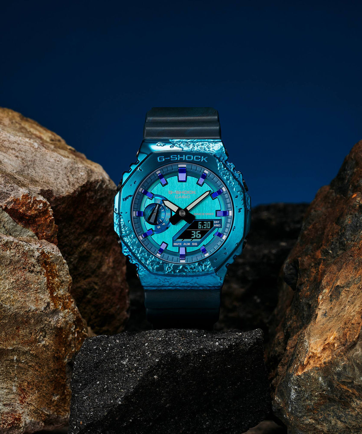 RELOJ ANÁLOGO DIGITAL PARA HOMBRE CASIO G-SHOCK GM-2140GEM-2ADR - AZUL