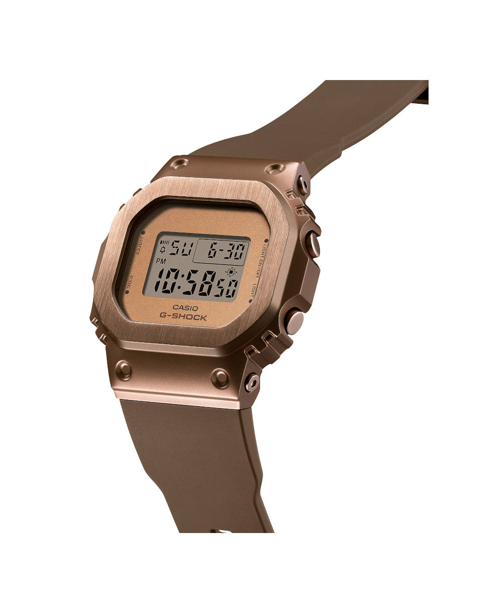 RELOJ PARA MUJER CASIO G-SHOCK  GM-S5600BR-5DR -CAFÉ
