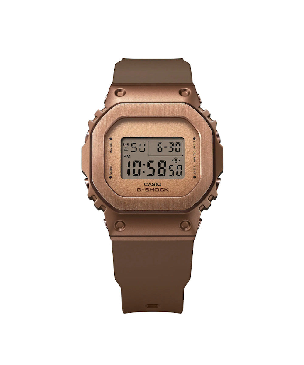 RELOJ PARA MUJER CASIO G-SHOCK  GM-S5600BR-5DR -CAFÉ