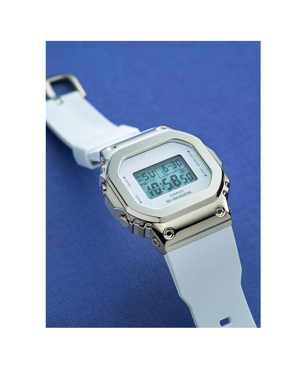 RELOJ PARA MUJER CASIO G-SHOCK  GM-S5600SK-7DR -GRIS