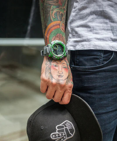 Reloj STRIKE M1200-0CFC-GYGN