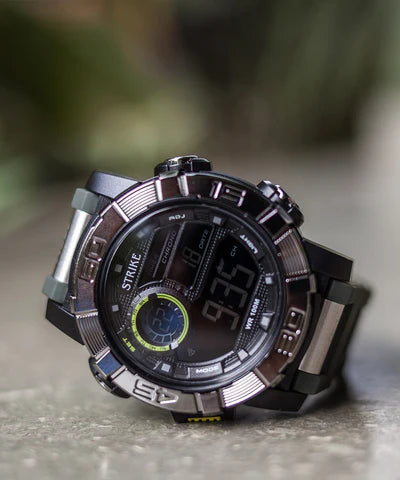 Reloj STRIKE M1202-0FAC-GNBK