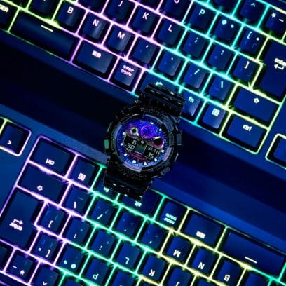 RELOJ CASIO G-SHOCK GA-100RGB-1ADR