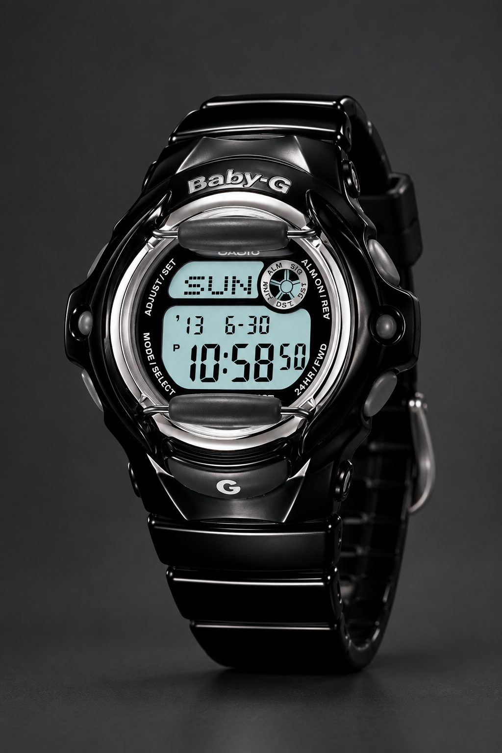 Reloj Casio Baby-G BG-169R-1DR ángulo bajo dramático