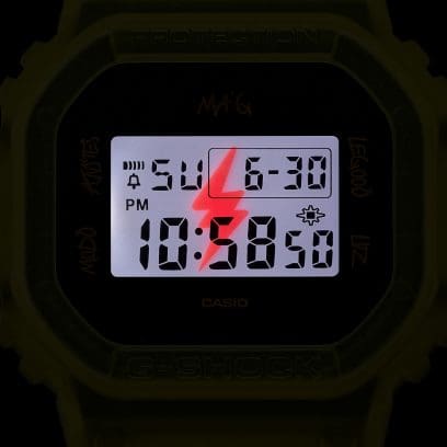 RELOJ DIGITAL PARA HOMBRE CASIO G-SHOCK DWE-5600JB-1A9CR - NEGRO