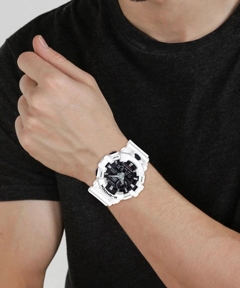 RELOJ ANÁLOGO DIGITAL PARA HOMBRE CASIO G-SHOCK GA-700-7ADR - BLANCO